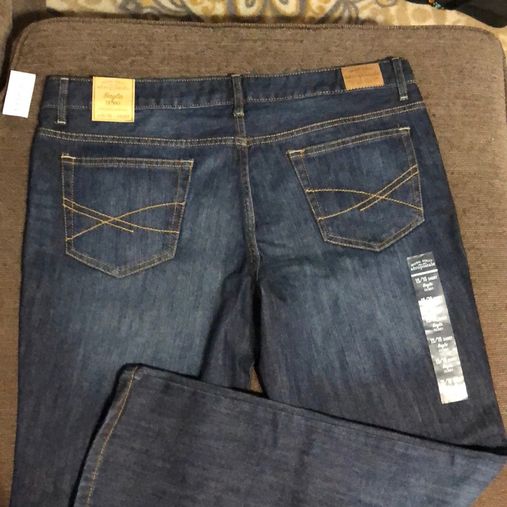 Women’s Aeropostale Jeans 15/16 short